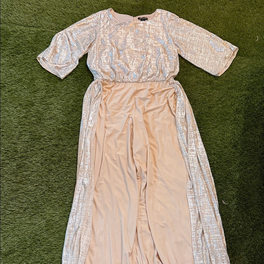 Glamorous Silver and Cream 3/4 Sleeve Jumpsuit